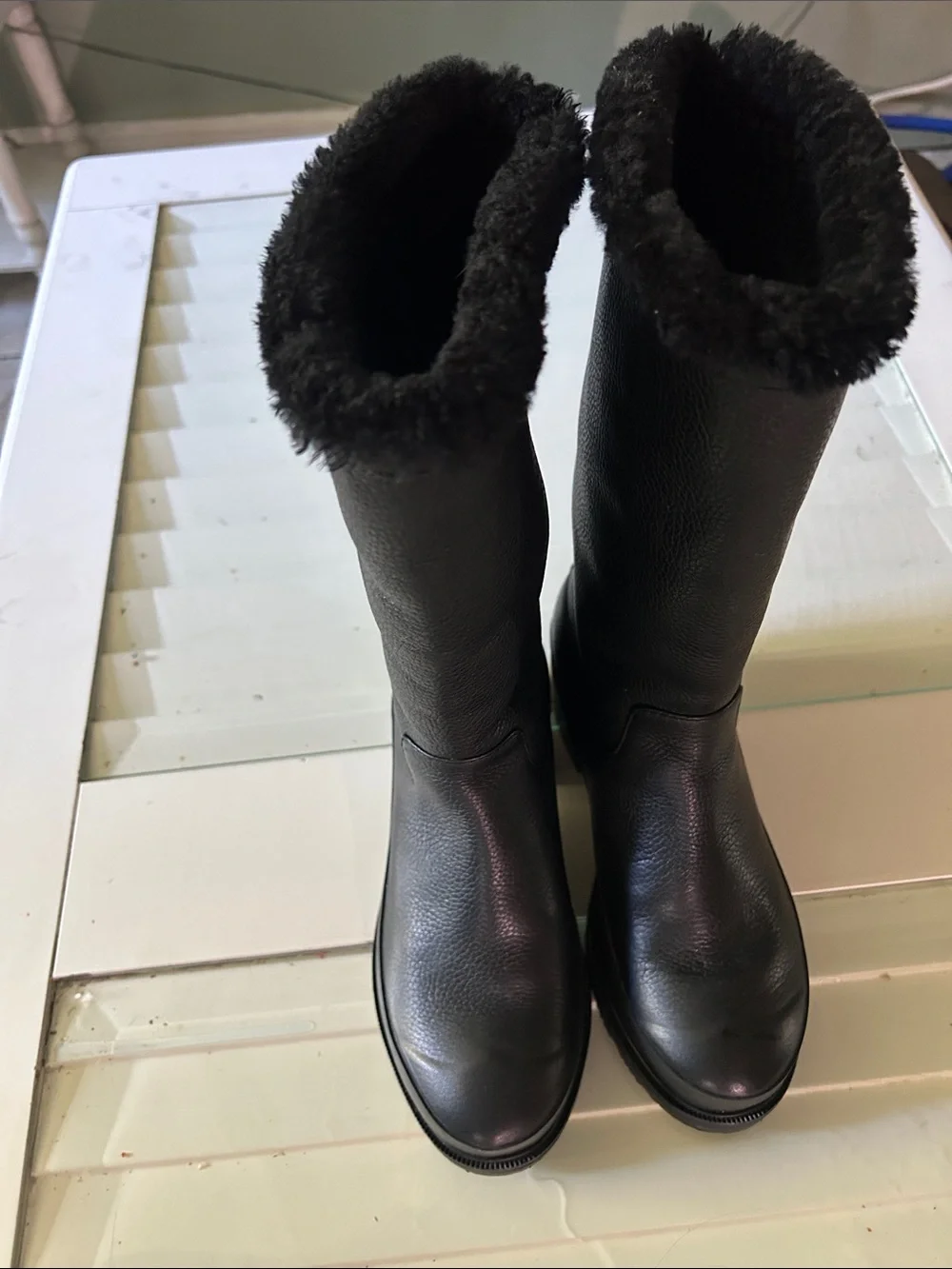 HUNTER Shearling Leather Pull On Boots Womens
